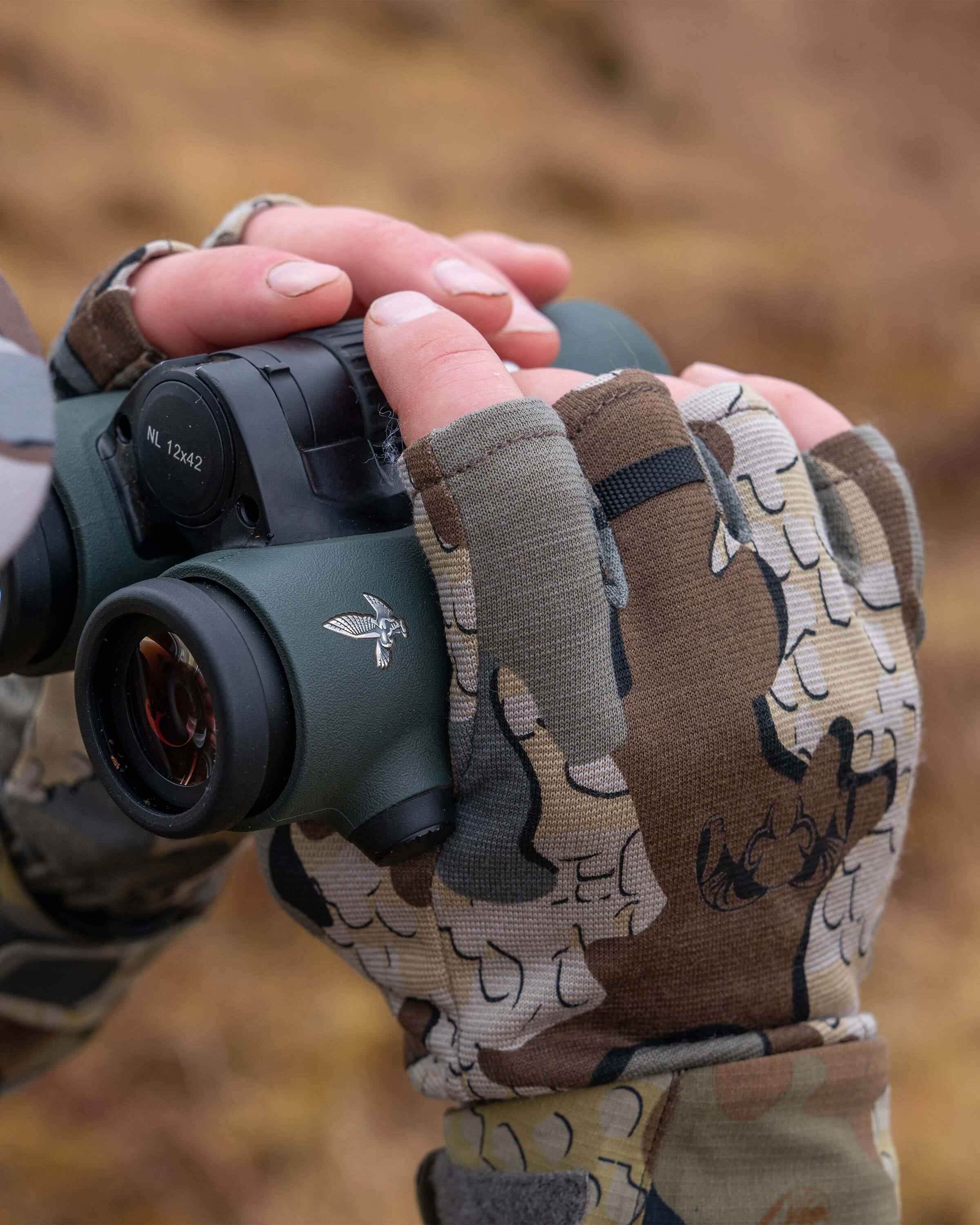ULTRA Merino 210 Fingerless Glove | Black - Image 6