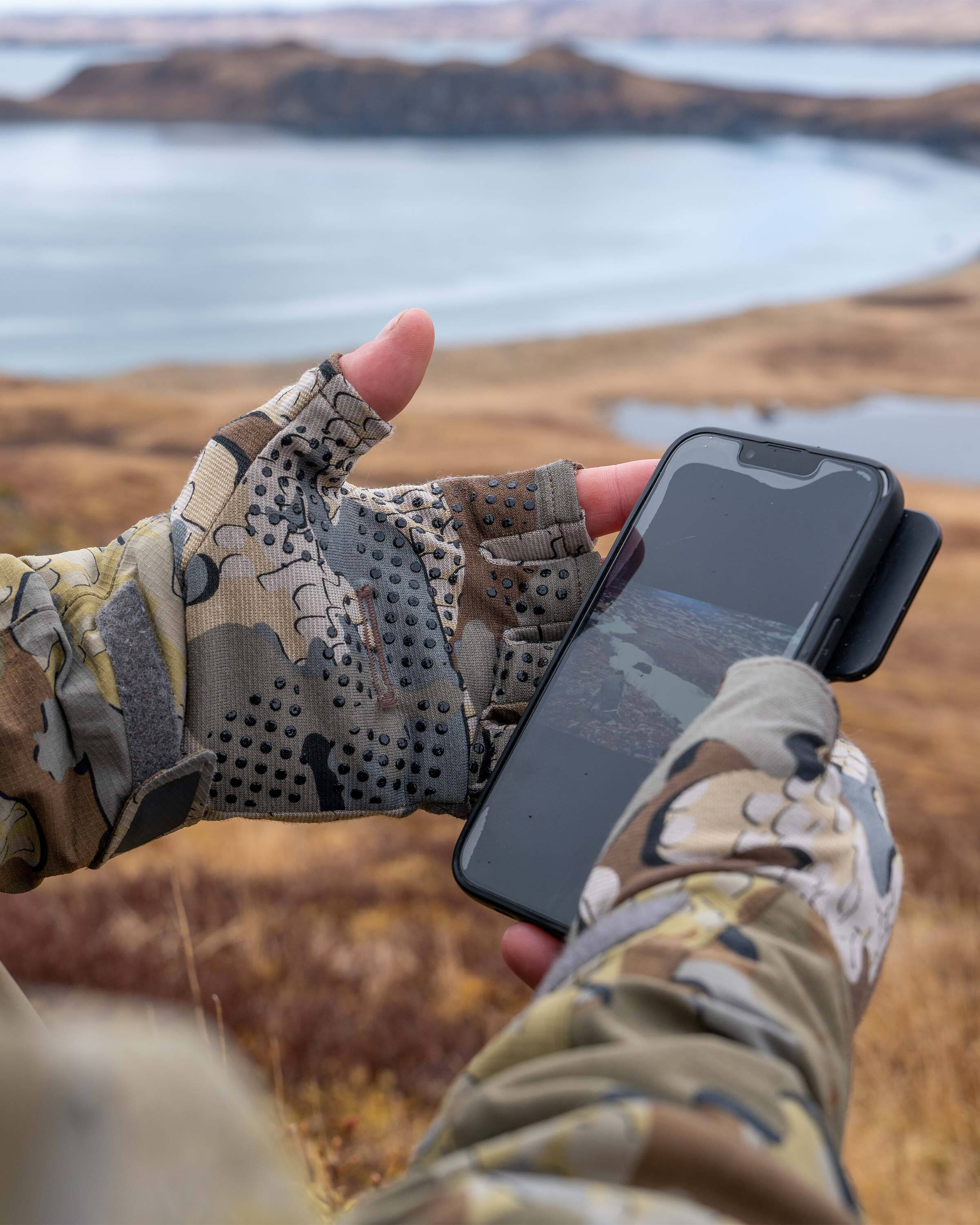 ULTRA Merino 210 Fingerless Glove | Black - Image 7
